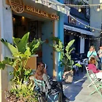 Cosy -2 Balcony - Spinola Bay, Beaches, Casino, Restaurants, Shops & Buses Apartament