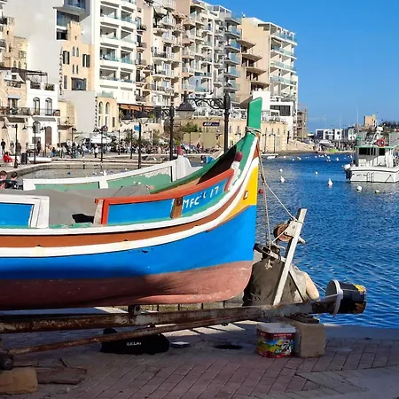 Cosy, Spacious -balcony -spinola Bay -english Schools -beach -casinos Saint Julian's