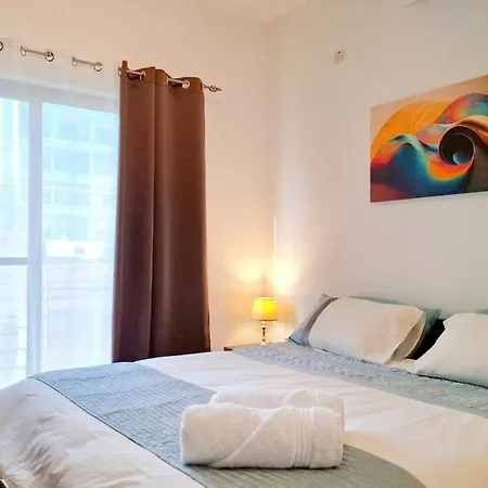 Cosy, Spacious -balcony -spinola Bay -english Schools -beach -casinos Apartman *