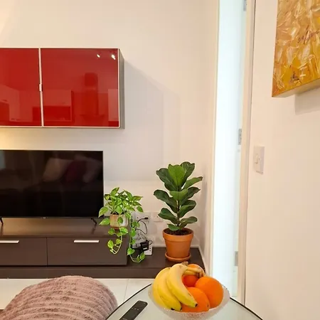 Cosy & Spacious Balcony - Spinola Bay, Beaches, Restaurants, Casino Apartment