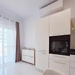 Apartment Cosy -2 Balcony - Spinola Bay, Beaches, Casino, Restaurants, Shops & Buses Saint Julian's